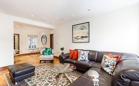 Colourful South Kensington Home